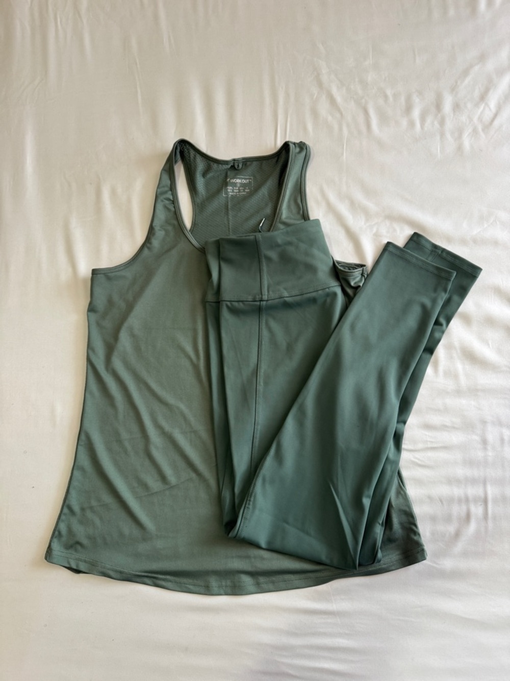 Workout Activewear Tank and Legging Set in Olive Green